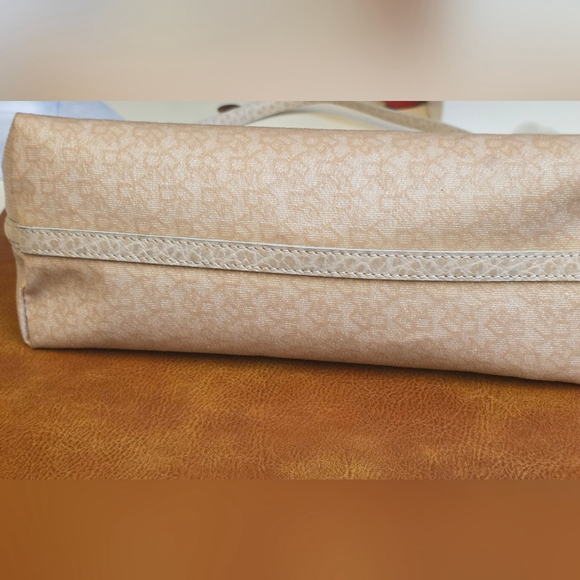 DKNY Cream Elegant Women's Bag - Picture 6 of 8